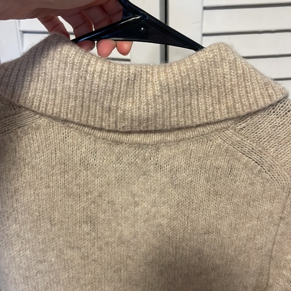 Banana Republic sweater dress - Picture 5 of 6